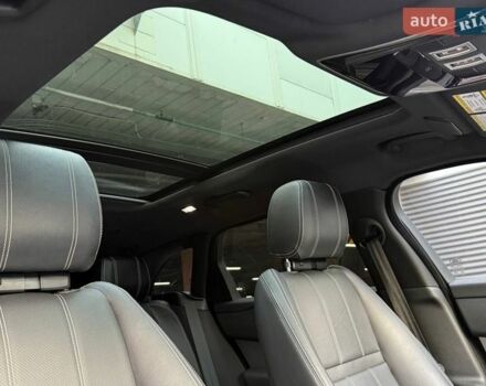 Чорний Ленд Ровер Рендж Ровер Велар, об'ємом двигуна 2 л та пробігом 98 тис. км за 56990 $, фото 16 на Automoto.ua