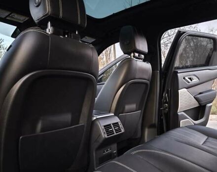 Черный Ленд Ровер Рендж Ровер Велар, объемом двигателя 2 л и пробегом 95 тыс. км за 64999 $, фото 23 на Automoto.ua