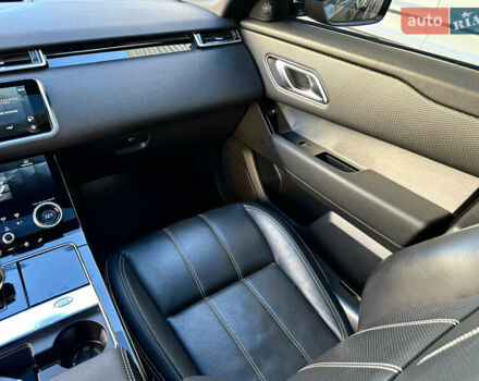 Ленд Ровер Рендж Ровер Велар 2023 в Одессе на Automoto.ua Черный Ленд Ровер Рендж Ровер Велар, объемом двигателя 2 л и пробегом 53 тыс. км за 62000 $, фото 17 на Automoto.ua