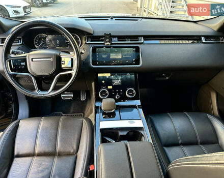 Ленд Ровер Рендж Ровер Велар 2023 в Одессе на Automoto.ua Черный Ленд Ровер Рендж Ровер Велар, объемом двигателя 2 л и пробегом 53 тыс. км за 62000 $, фото 13 на Automoto.ua