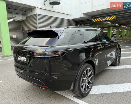 Ленд Ровер Рендж Ровер Велар 2023 в Киеве на Automoto.ua Черный Ленд Ровер Рендж Ровер Велар, объемом двигателя 2 л и пробегом 20 тыс. км за 70000 $, фото 4 на Automoto.ua