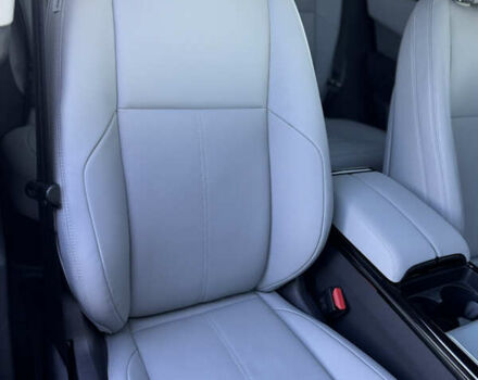 Чорний Ленд Ровер Рендж Ровер Велар, об'ємом двигуна 2 л та пробігом 15 тис. км за 75700 $, фото 40 на Automoto.ua