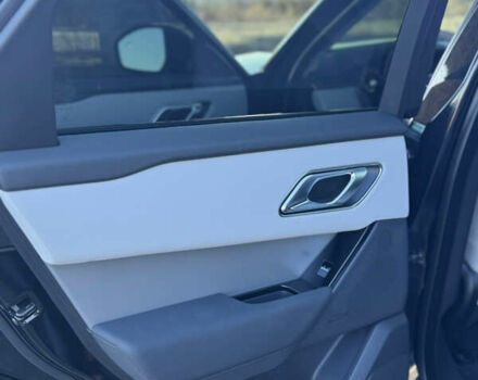 Чорний Ленд Ровер Рендж Ровер Велар, об'ємом двигуна 2 л та пробігом 15 тис. км за 75700 $, фото 36 на Automoto.ua