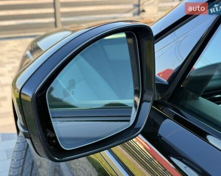 Черный Ленд Ровер Рендж Ровер Велар, объемом двигателя 2 л и пробегом 11 тыс. км за 68500 $, фото 14 на Automoto.ua