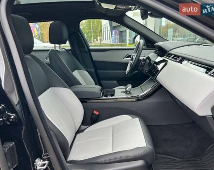 Ленд Ровер Рендж Ровер Велар 2025 в Киеве на Automoto.ua Черный Ленд Ровер Рендж Ровер Велар, объемом двигателя 3 л и пробегом 2 тыс. км за 91643 $, фото 37 на Automoto.ua