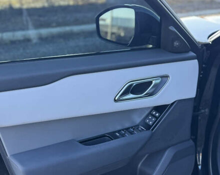 Чорний Ленд Ровер Рендж Ровер Велар, об'ємом двигуна 2 л та пробігом 15 тис. км за 75700 $, фото 34 на Automoto.ua