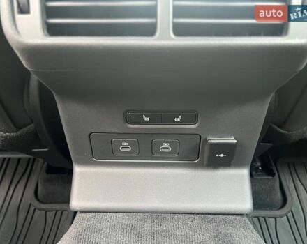 Черный Ленд Ровер Рендж Ровер Велар, объемом двигателя 3 л и пробегом 4 тыс. км за 90160 $, фото 29 на Automoto.ua