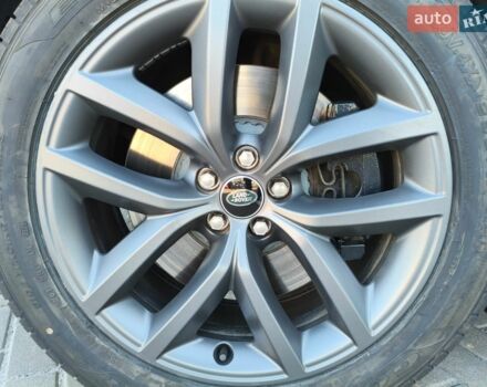 Чорний Ленд Ровер Рендж Ровер Велар, об'ємом двигуна 3 л та пробігом 11 тис. км за 88041 $, фото 7 на Automoto.ua