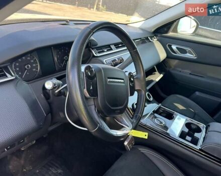 Чорний Ленд Ровер Рендж Ровер Велар, об'ємом двигуна 2 л та пробігом 66 тис. км за 25000 $, фото 1 на Automoto.ua