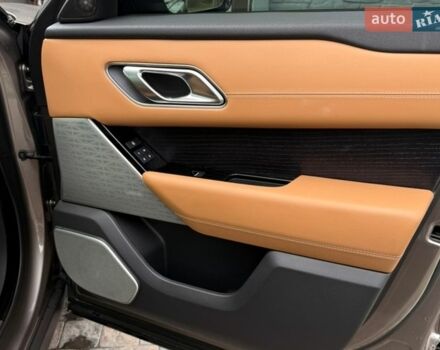 Коричневий Ленд Ровер Рендж Ровер Велар, об'ємом двигуна 3 л та пробігом 64 тис. км за 48000 $, фото 19 на Automoto.ua