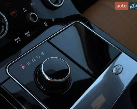 Коричневый Ленд Ровер Рендж Ровер Велар, объемом двигателя 3 л и пробегом 84 тыс. км за 39900 $, фото 16 на Automoto.ua