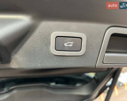 Коричневий Ленд Ровер Рендж Ровер Велар, об'ємом двигуна 3 л та пробігом 87 тис. км за 39900 $, фото 31 на Automoto.ua