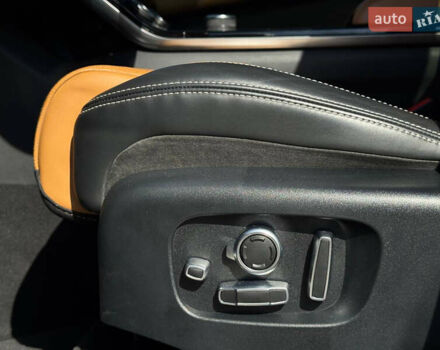 Коричневый Ленд Ровер Рендж Ровер Велар, объемом двигателя 3 л и пробегом 84 тыс. км за 39900 $, фото 17 на Automoto.ua