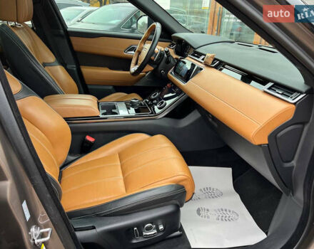 Коричневий Ленд Ровер Рендж Ровер Велар, об'ємом двигуна 3 л та пробігом 87 тис. км за 39900 $, фото 10 на Automoto.ua