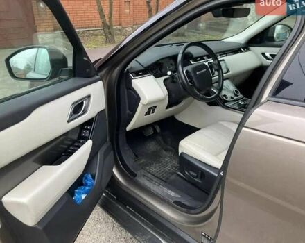 Коричневый Ленд Ровер Рендж Ровер Велар, объемом двигателя 2 л и пробегом 60 тыс. км за 42000 $, фото 5 на Automoto.ua