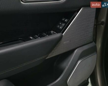 Коричневий Ленд Ровер Рендж Ровер Велар, об'ємом двигуна 2 л та пробігом 123 тис. км за 41500 $, фото 10 на Automoto.ua