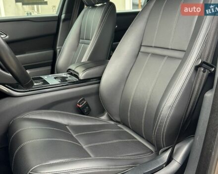 Коричневый Ленд Ровер Рендж Ровер Велар, объемом двигателя 2 л и пробегом 124 тыс. км за 39999 $, фото 21 на Automoto.ua