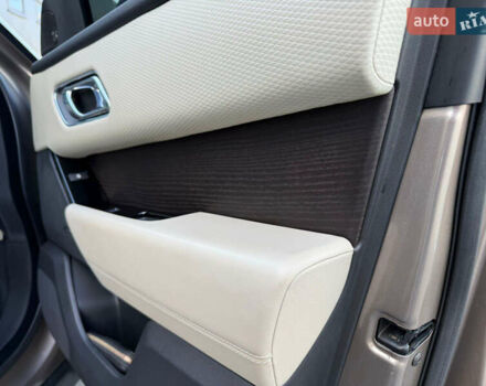Коричневий Ленд Ровер Рендж Ровер Велар, об'ємом двигуна 2 л та пробігом 70 тис. км за 38900 $, фото 12 на Automoto.ua