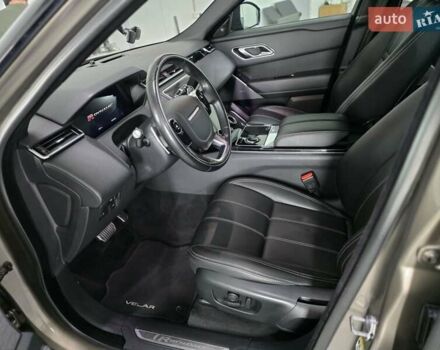 Коричневий Ленд Ровер Рендж Ровер Велар, об'ємом двигуна 2 л та пробігом 123 тис. км за 41500 $, фото 4 на Automoto.ua