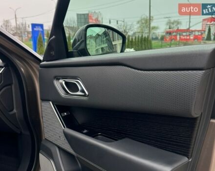 Коричневый Ленд Ровер Рендж Ровер Велар, объемом двигателя 2 л и пробегом 124 тыс. км за 39999 $, фото 37 на Automoto.ua