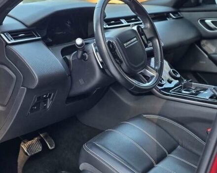 Червоний Ленд Ровер Рендж Ровер Велар, об'ємом двигуна 2 л та пробігом 87 тис. км за 35700 $, фото 22 на Automoto.ua