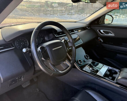 Червоний Ленд Ровер Рендж Ровер Велар, об'ємом двигуна 2 л та пробігом 220 тис. км за 22500 $, фото 20 на Automoto.ua