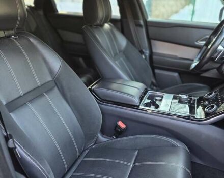 Червоний Ленд Ровер Рендж Ровер Велар, об'ємом двигуна 2 л та пробігом 87 тис. км за 35700 $, фото 32 на Automoto.ua