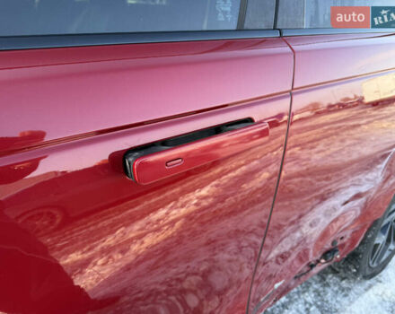 Червоний Ленд Ровер Рендж Ровер Велар, об'ємом двигуна 2 л та пробігом 220 тис. км за 22500 $, фото 14 на Automoto.ua