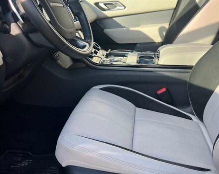 Червоний Ленд Ровер Рендж Ровер Велар, об'ємом двигуна 2 л та пробігом 36 тис. км за 55555 $, фото 8 на Automoto.ua