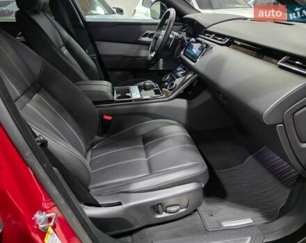 Червоний Ленд Ровер Рендж Ровер Велар, об'ємом двигуна 2 л та пробігом 176 тис. км за 32500 $, фото 59 на Automoto.ua