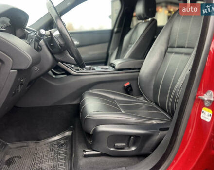 Красный Ленд Ровер Рендж Ровер Велар, объемом двигателя 2 л и пробегом 82 тыс. км за 35900 $, фото 14 на Automoto.ua