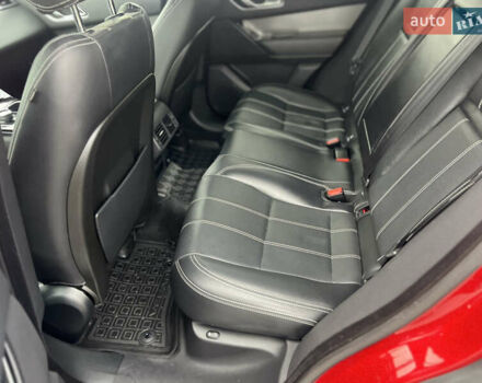 Червоний Ленд Ровер Рендж Ровер Велар, об'ємом двигуна 2 л та пробігом 82 тис. км за 39000 $, фото 11 на Automoto.ua