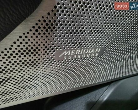 Червоний Ленд Ровер Рендж Ровер Велар, об'ємом двигуна 2 л та пробігом 176 тис. км за 32500 $, фото 43 на Automoto.ua