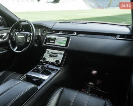 Червоний Ленд Ровер Рендж Ровер Велар, об'ємом двигуна 2 л та пробігом 82 тис. км за 38900 $, фото 24 на Automoto.ua