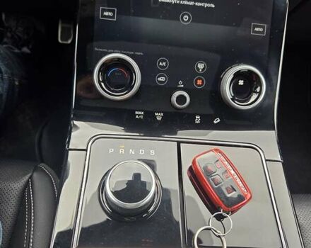 Красный Ленд Ровер Рендж Ровер Велар, объемом двигателя 2 л и пробегом 125 тыс. км за 35000 $, фото 3 на Automoto.ua