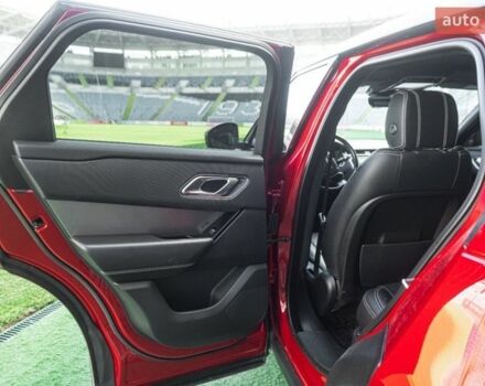 Червоний Ленд Ровер Рендж Ровер Велар, об'ємом двигуна 2 л та пробігом 82 тис. км за 38900 $, фото 42 на Automoto.ua