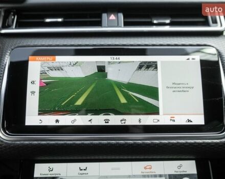 Червоний Ленд Ровер Рендж Ровер Велар, об'ємом двигуна 2 л та пробігом 82 тис. км за 38900 $, фото 34 на Automoto.ua