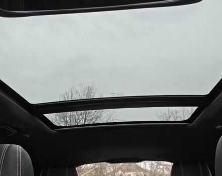 Красный Ленд Ровер Рендж Ровер Велар, объемом двигателя 2 л и пробегом 125 тыс. км за 35000 $, фото 9 на Automoto.ua