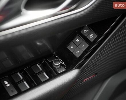 Червоний Ленд Ровер Рендж Ровер Велар, об'ємом двигуна 2 л та пробігом 82 тис. км за 38900 $, фото 40 на Automoto.ua