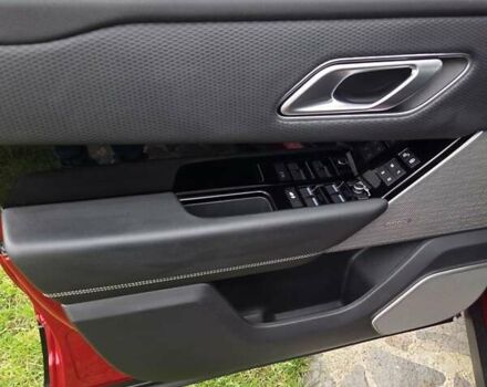 Красный Ленд Ровер Рендж Ровер Велар, объемом двигателя 2 л и пробегом 125 тыс. км за 35000 $, фото 28 на Automoto.ua