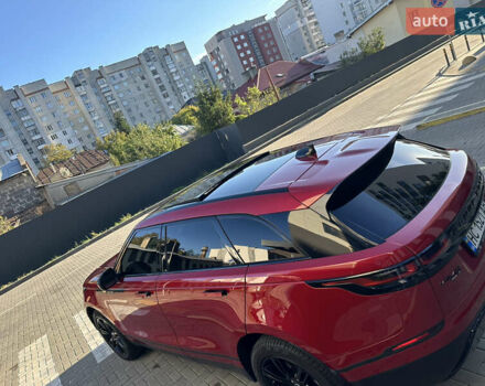 Червоний Ленд Ровер Рендж Ровер Велар, об'ємом двигуна 2 л та пробігом 100 тис. км за 31700 $, фото 30 на Automoto.ua