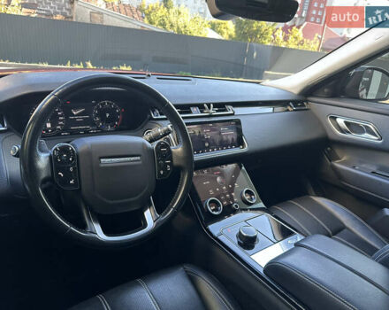 Червоний Ленд Ровер Рендж Ровер Велар, об'ємом двигуна 2 л та пробігом 100 тис. км за 31700 $, фото 24 на Automoto.ua