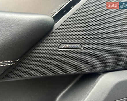 Красный Ленд Ровер Рендж Ровер Велар, объемом двигателя 2 л и пробегом 82 тыс. км за 35900 $, фото 23 на Automoto.ua