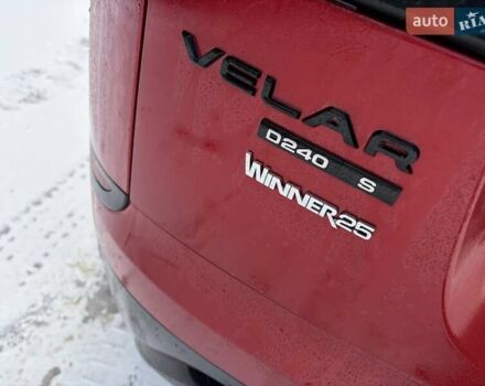 Красный Ленд Ровер Рендж Ровер Велар, объемом двигателя 2 л и пробегом 111 тыс. км за 39333 $, фото 39 на Automoto.ua
