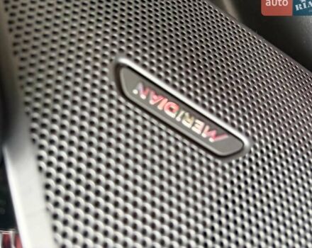 Червоний Ленд Ровер Рендж Ровер Велар, об'ємом двигуна 2 л та пробігом 112 тис. км за 41000 $, фото 28 на Automoto.ua