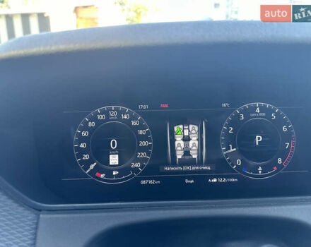 Червоний Ленд Ровер Рендж Ровер Велар, об'ємом двигуна 2 л та пробігом 100 тис. км за 31700 $, фото 26 на Automoto.ua