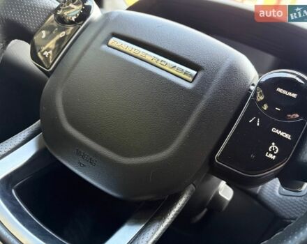 Червоний Ленд Ровер Рендж Ровер Велар, об'ємом двигуна 2 л та пробігом 111 тис. км за 44200 $, фото 43 на Automoto.ua