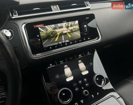 Червоний Ленд Ровер Рендж Ровер Велар, об'ємом двигуна 2 л та пробігом 82 тис. км за 39000 $, фото 14 на Automoto.ua