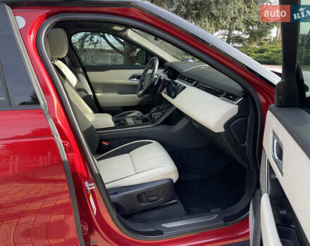 Червоний Ленд Ровер Рендж Ровер Велар, об'ємом двигуна 2 л та пробігом 133 тис. км за 34490 $, фото 44 на Automoto.ua