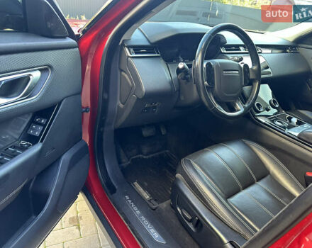 Червоний Ленд Ровер Рендж Ровер Велар, об'ємом двигуна 2 л та пробігом 100 тис. км за 31700 $, фото 28 на Automoto.ua